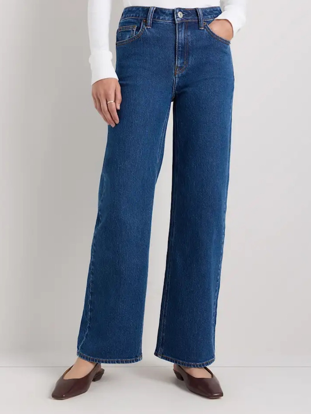 QUINCE BELLA STRETCH RELAXED STRAIGHT JEANS SIZE 28P NWT - Picture 3 of 10